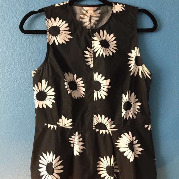 Gap Peplum Sleeveless Top - Picture 1 of 2
